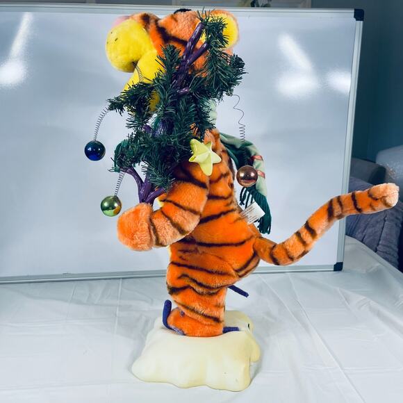 Disney Telco 1996 Tigger Animated Christmas Figure with Tree & Scarf – 24” Light - Picture 12 of 16